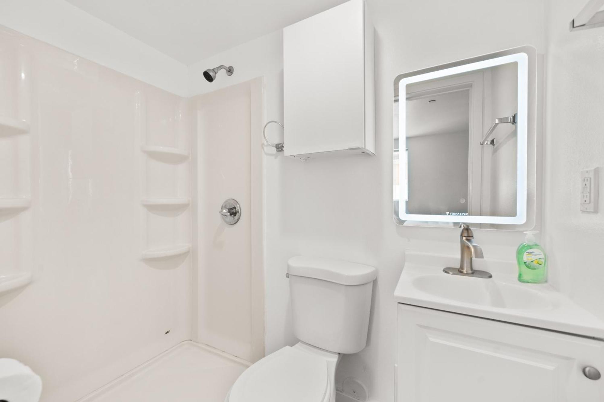 Modern Getaway In The Heart Of La Near Usc, Private Room With Share Living Room And Kitchen Λος Άντζελες Εξωτερικό φωτογραφία