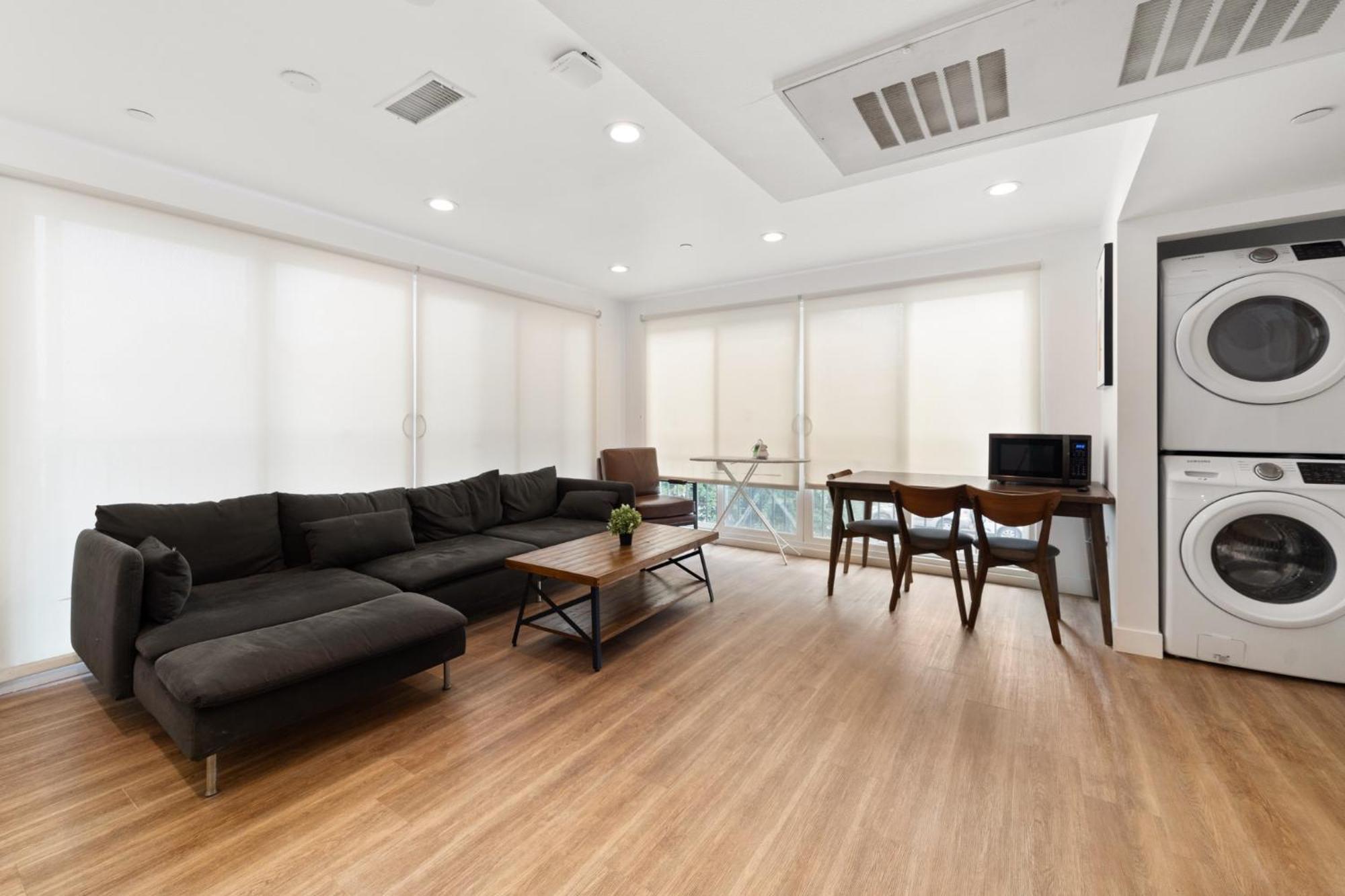 Modern Getaway In The Heart Of La Near Usc, Private Room With Share Living Room And Kitchen Λος Άντζελες Εξωτερικό φωτογραφία