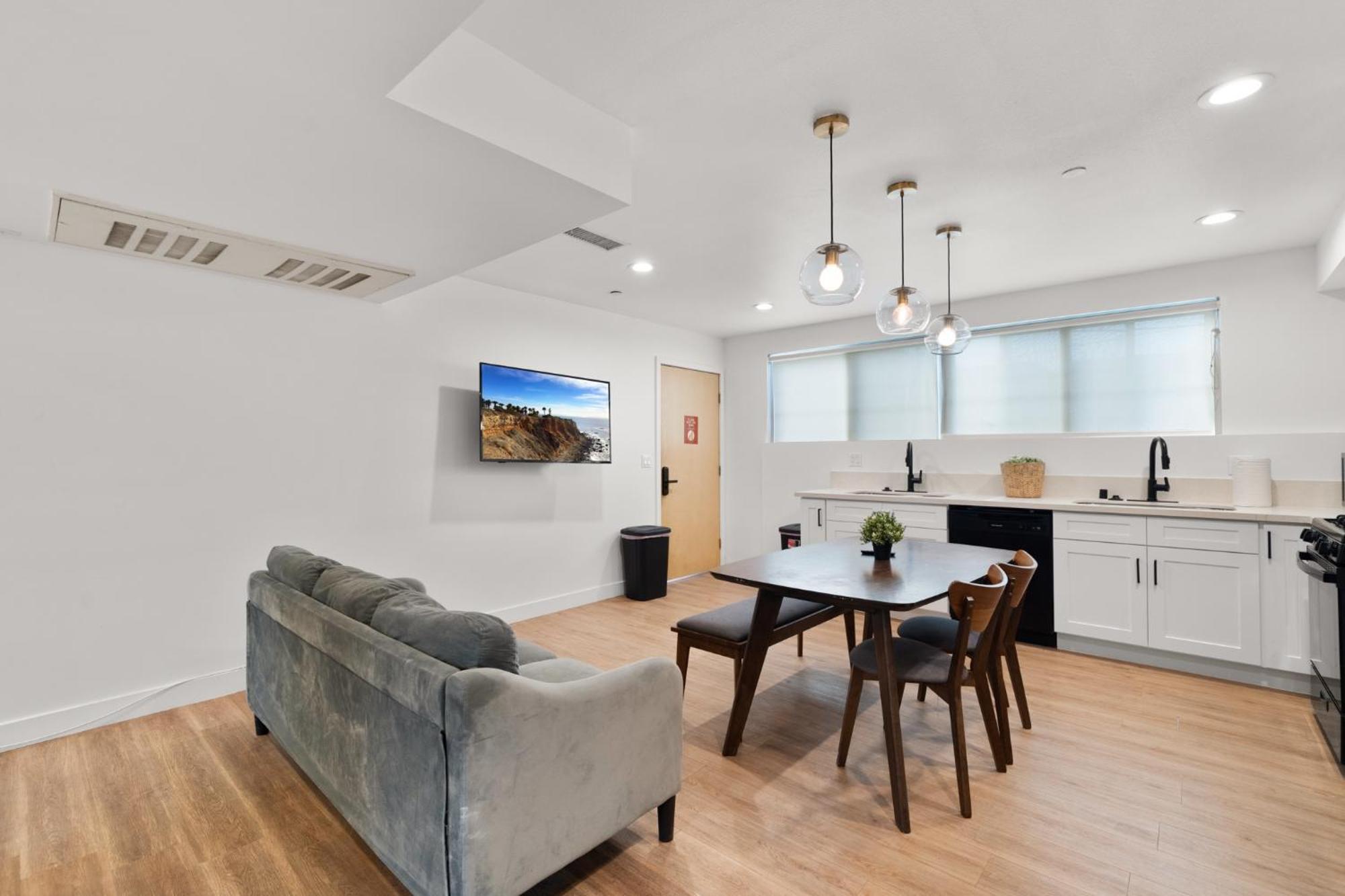 Modern Getaway In The Heart Of La Near Usc, Private Room With Share Living Room And Kitchen Λος Άντζελες Εξωτερικό φωτογραφία