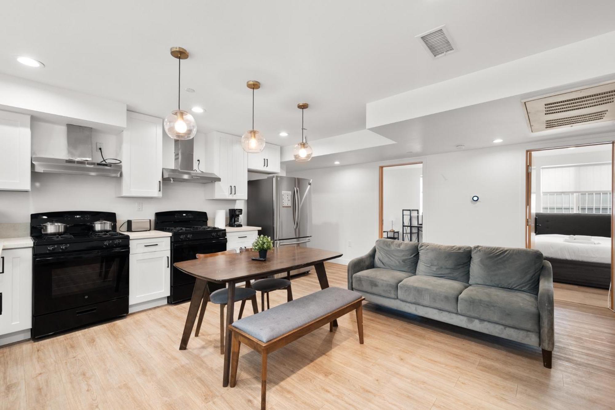 Modern Getaway In The Heart Of La Near Usc, Private Room With Share Living Room And Kitchen Λος Άντζελες Εξωτερικό φωτογραφία