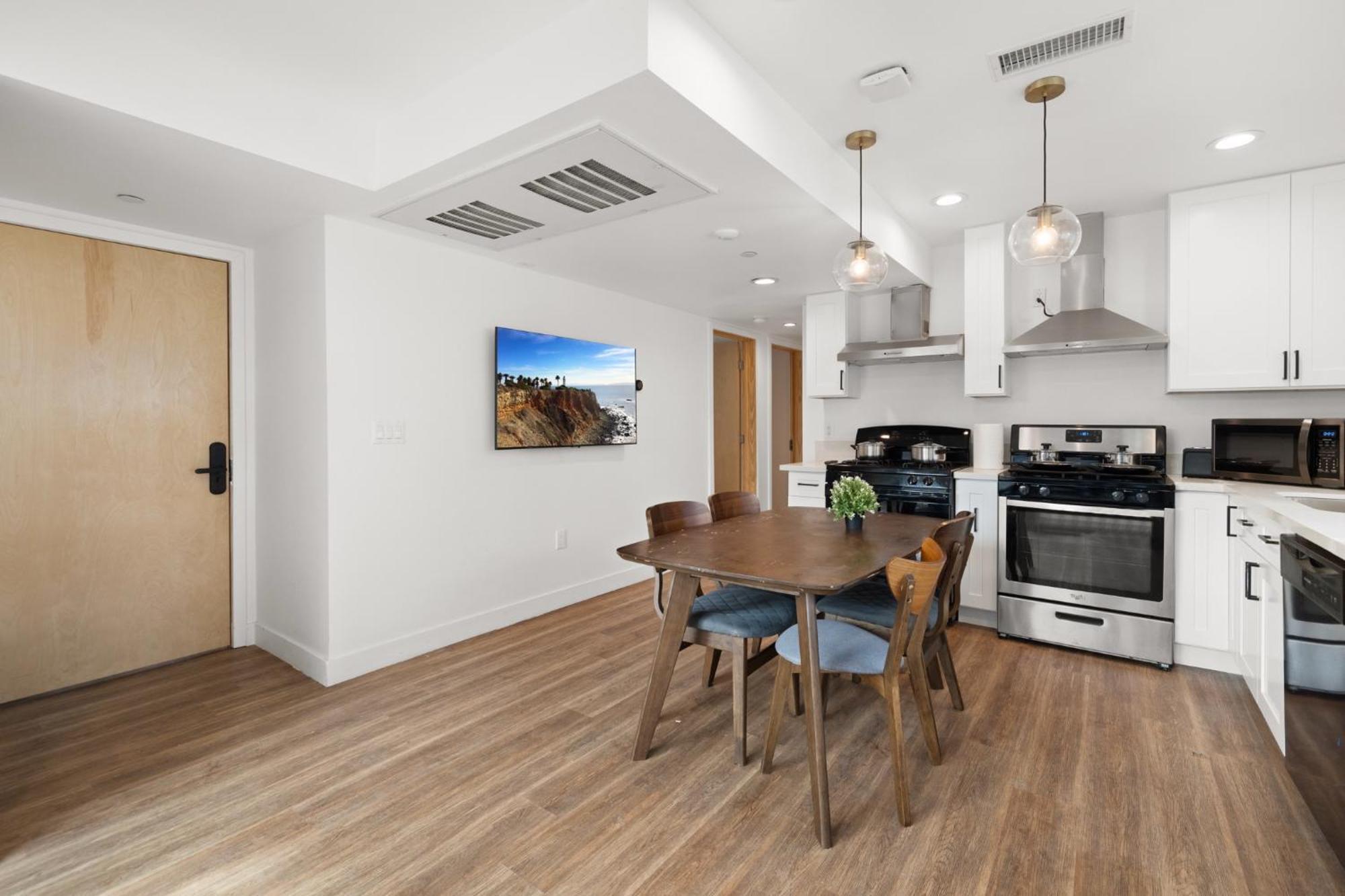 Modern Getaway In The Heart Of La Near Usc, Private Room With Share Living Room And Kitchen Λος Άντζελες Εξωτερικό φωτογραφία