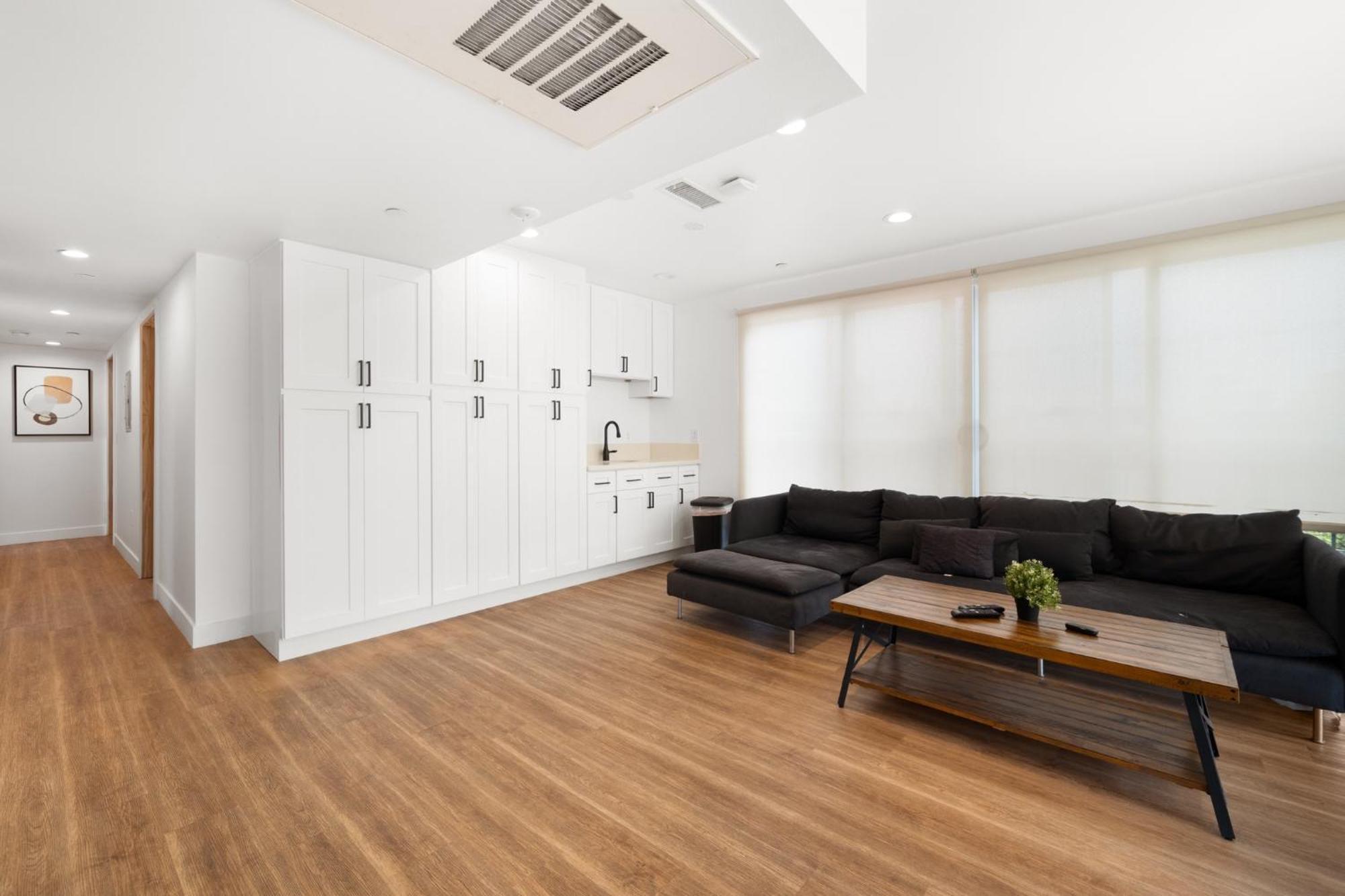 Modern Getaway In The Heart Of La Near Usc, Private Room With Share Living Room And Kitchen Λος Άντζελες Εξωτερικό φωτογραφία